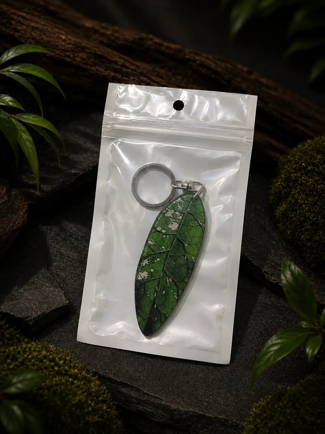 Hoya Crassipetiolata Splash Leaf Keychain thumbnail 2
